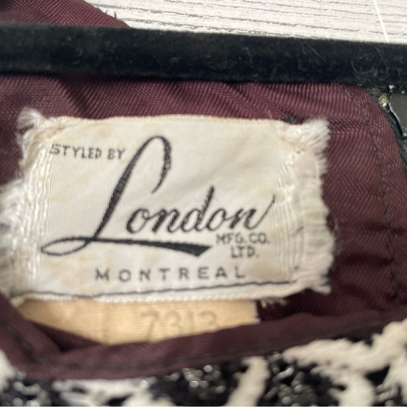 Metallic knit Vintage high fashion
wide leg jumpsuit. Size 14 - Picture 2 of 7